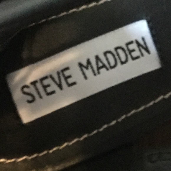 Steve Madden WALLIS Black Strappy Sandals Size 10M - Picture 4 of 4